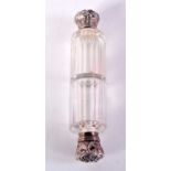 AN ANTIQUE DOUBLE ENDED SILVER SCENT BOTTLE. 137 grams. 14 cm long.