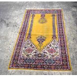 A Turkish prayer rug 164 x 94 cm