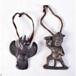 A small bronze Tibetan Thokcha together with a small Tibetan warrior figure 6 cm (2).