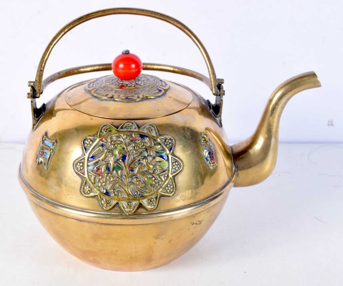 A Chinese Brass teapot decorated with Cloisonne enamel decoration 19 cm - Bild 4 aus 6