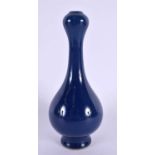 A CHINESE MONOCHROME BLUE PORCELAIN VASE 20th Century. 17 cm high.