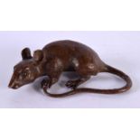 A JAPANESE BRONZE RAT OKIMONO. 8 cm x 4 cm.