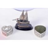 A CONTINENTAL SILVER BOAT together with two Indian silver boxes. 288 grams overall. Largest 9 cm x 7