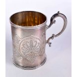 A VICTORIAN SILVER MUG. London 1872. 129.3 grams. 9.5 cm x 6.5 cm.