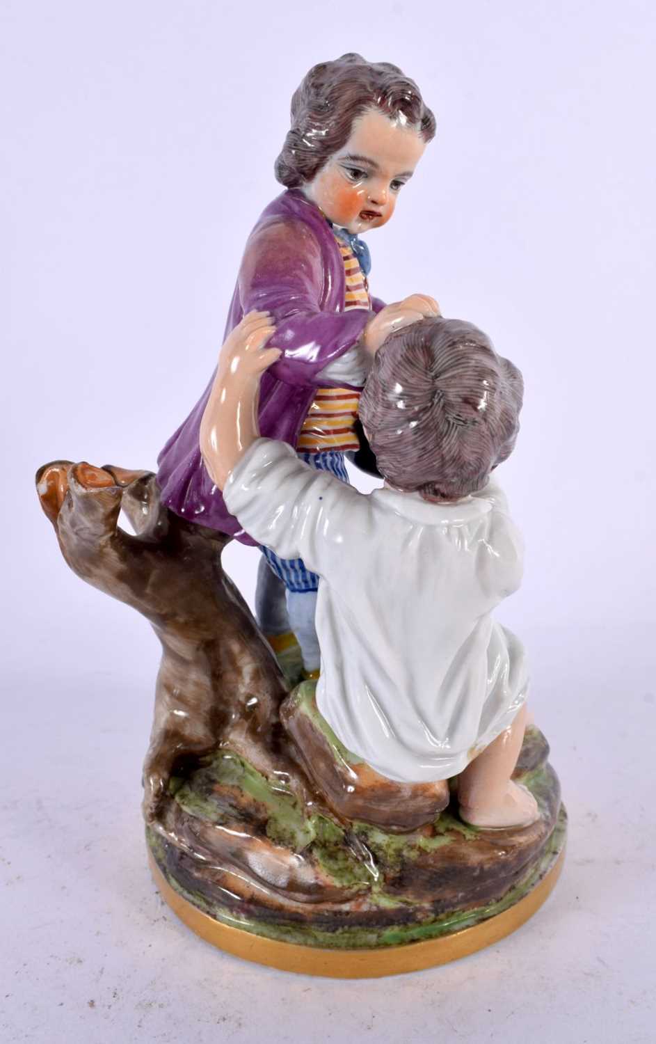 A 19TH CENTURY CONTINENTAL PORCELAIN FIGURE OF TWO BOYS modelled fighting over a hat. 18 cm x 10 - Image 3 of 4