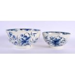 18th century Worcester graduated pair of Mansfield pattern bowls. 8cm high