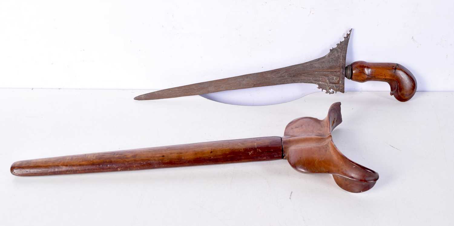 A wooden handled Kris dagger 46 cm. - Image 2 of 4