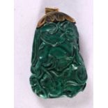 A 19TH CENTURY CHINESE GOLD MOUNTED MALACHITE PENDANT Qing. 5.5 cm x 3 cm.