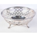 AN EDWARDIAN SILVER BOWL. Birmingham 1908. 389 grams. 19.5 cm x 9 cm.