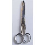 A PAIR OF ANTIQUE ENGRAVED CONTINENTAL SCISSORS. 18.5 cm long.