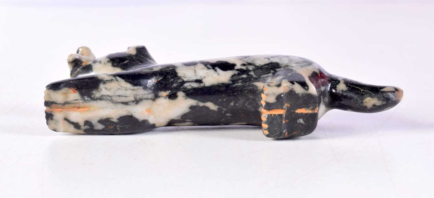 A MIDDLE EASTERN CARVED JADE BEAST. 11 cm x 3.25 cm. - Image 3 of 4