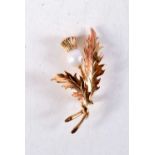 A 9CT GOLD AND PEARL BROOCH. 4.9 grams. 4.25 cm x 2.25 cm.