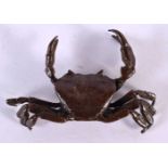 A JAPANESE BRONZE CRAB OKIMONO. 8 cm x 6 cm.