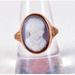 AN ANTIQUE YELLOW METAL CAMEO RING. 5.8 grams. Q.