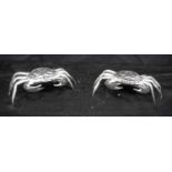 A pair of crab salts 4 x 12 cm (2).