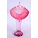 AN EDWARDIAN JACK IN A PULPIT PINK AND CLEAR GLASS VASE. 28 cm x 13 cm.