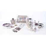 A collection of silver plated items. (Qty).
