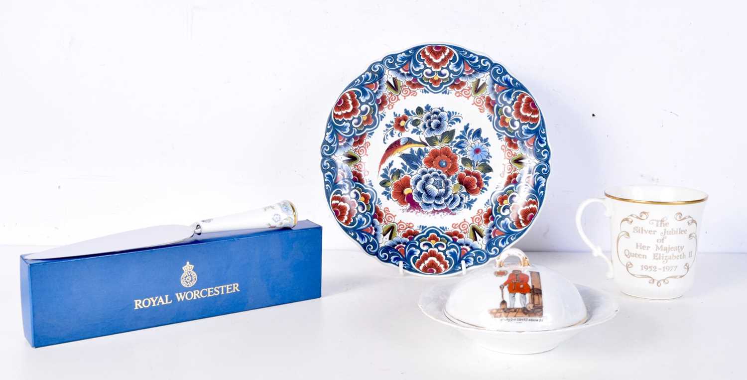 A Royal Doulton commemorative mug together with a Dutch plate and a dish and cover. 24cm (5).