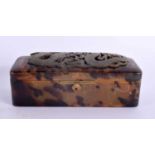 AN EARLY 20TH CENTURY CHINESE CARVED TORTOISESHELL DRAGON BOX Late Qing/Republic. 11 cm x 5 cm.