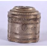 AN ANTIQUE DUTCH SILVER BOX. 26.2 grams. 4.5 cm x 4.5 cm.