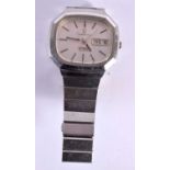 AN OMEGA CONSTELLATION QUARTZ DAY DATE WATCH. Dial 3.9cm incl winder. Not working
