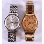 TWO VINTAGE SEIKO AUTOMATIC DAY DATE WATCHES –working. Largest 3.6cm incl crown.(2)