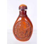 AN AMBER TYPE SNUFF BOTTLE.. 7.3cm x 4.2cm x 2.5cm