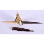 A VERY RARE 18TH/19TH CENTURY CONTINENTAL SILVER AND TORTOISESHELL KNIFE mounted with ray barbs,