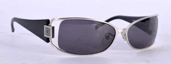 A PAIR OF GIVENCHY SUNGLASSES.