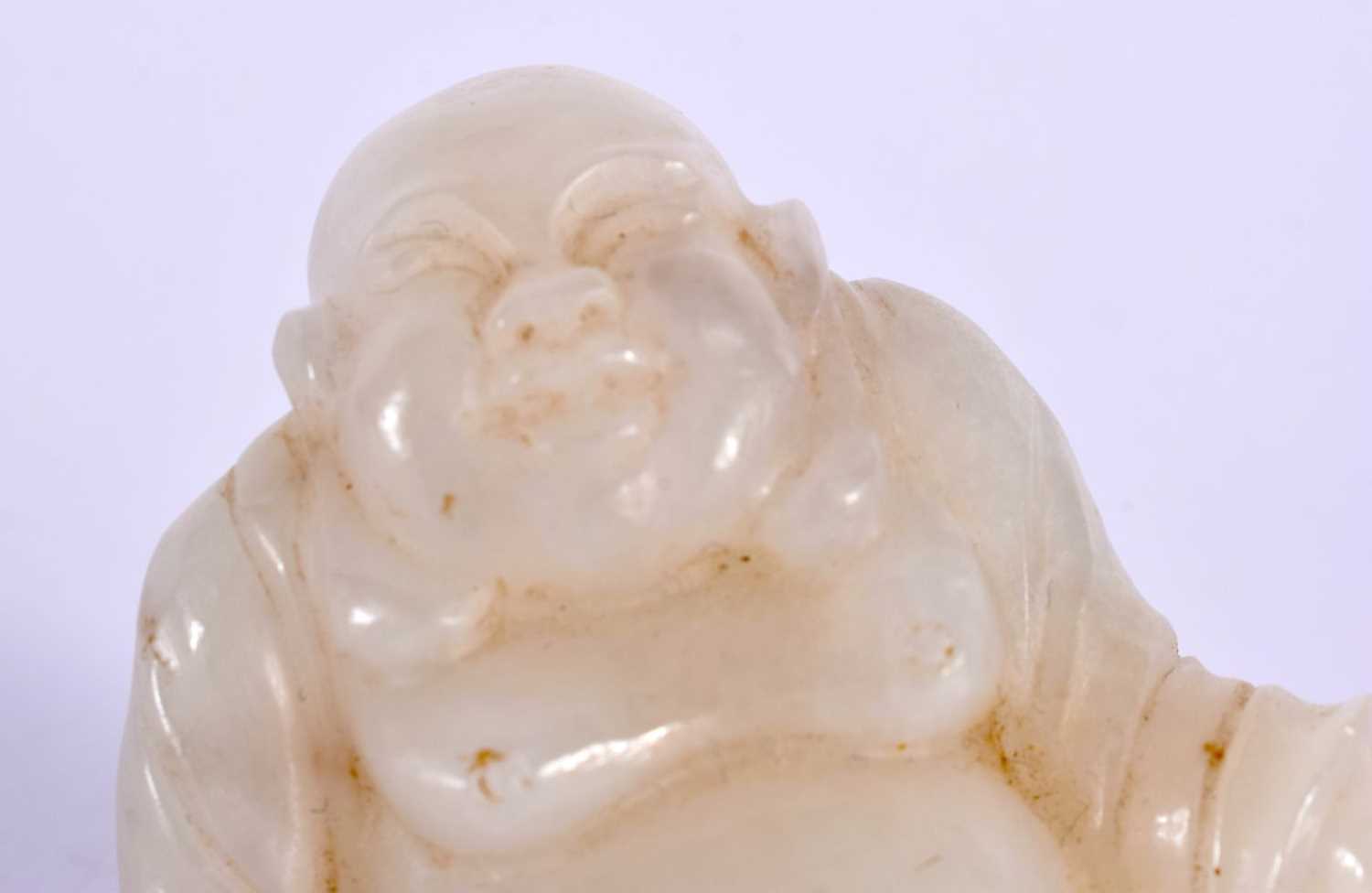 A CHINESE CARVED WHITE JADE BUDDHA 20th Century. 6 cm x 4 cm. - Image 2 of 5