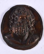 AN 18TH CENTURY BRONZE COUNTRY HOUSE PORTRAIT PLAQUE After the Antiquity. 89 grams. 7.25 cm x 6.5