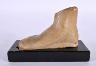 A 19TH CENTURY ITALIAN GRAND TOUR CARVED MARBLE STONE FOOT FRAGMENT After the Antiquity. 10 cm x 7.5