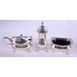 A THREE PIECE SILVER CRUET BY ROBERTS & BELK. Hallmarked Sheffield 1982, Pepper Pot 9.8 cm x 4.