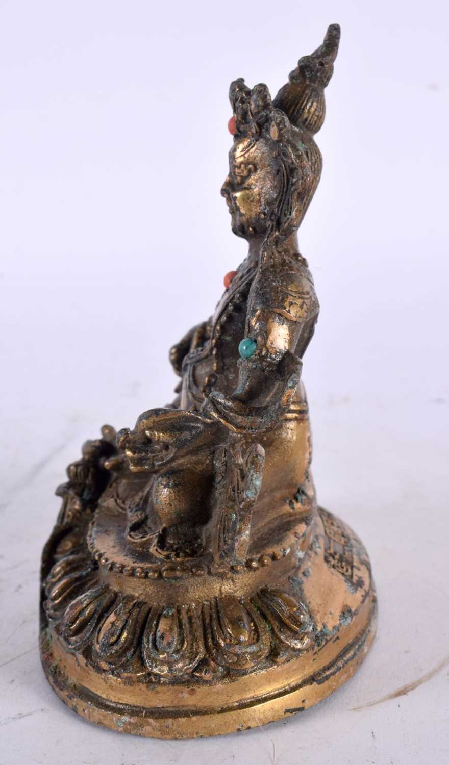 A CHINESE TIBETAN GILT BRONZE FIGURE OF A BUDDHA 20th Century. 13 cm x 7cm. - Image 5 of 8