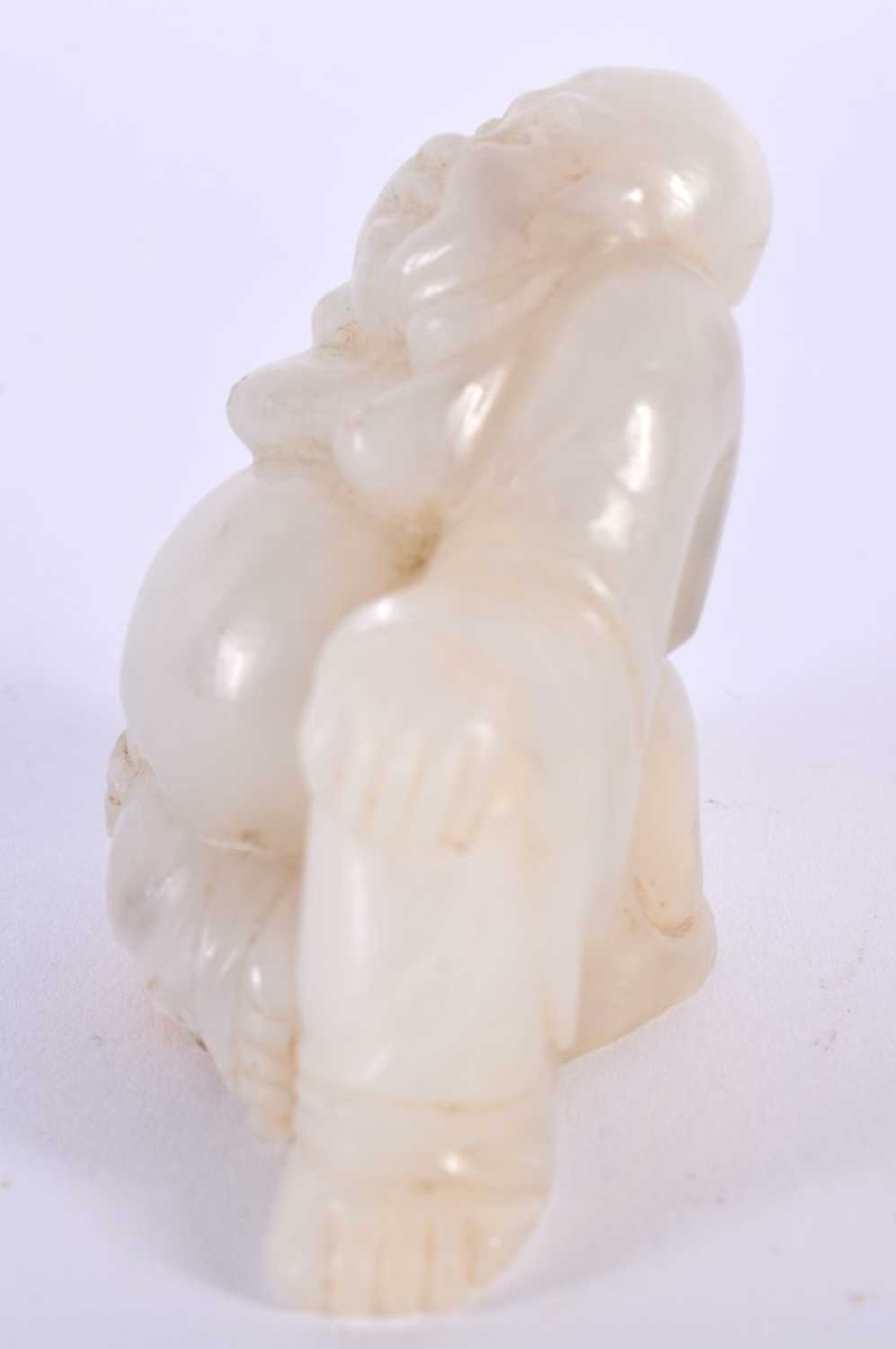 A CHINESE CARVED WHITE JADE BUDDHA 20th Century. 6 cm x 4 cm. - Image 3 of 5