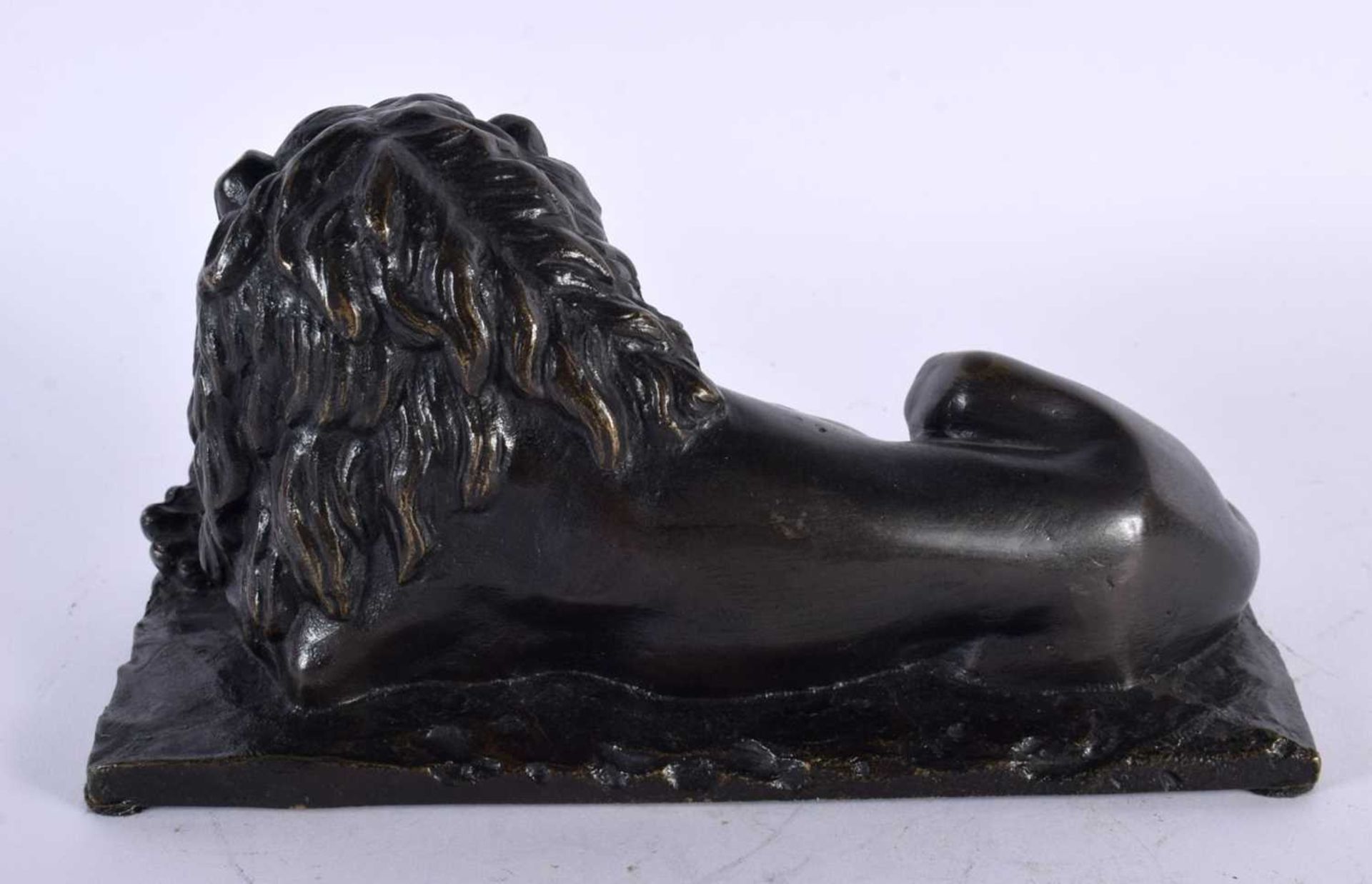 A LOVELY EARLY 19TH CENTURY REGENCY BRONZE MODEL OF A recumbent LION modelled upon a naturalistic - Image 3 of 11