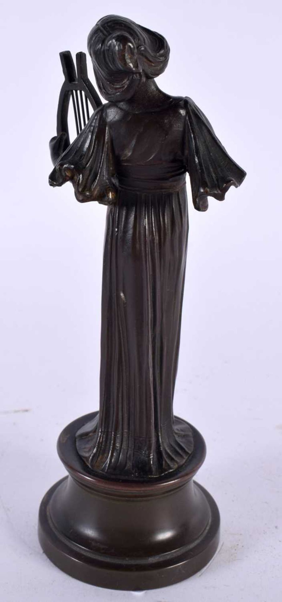 AN ART DECO CONTINENTAL BRONZE FIGURE OF A FEMALE MUSICIAN. 18cm high. - Image 3 of 5