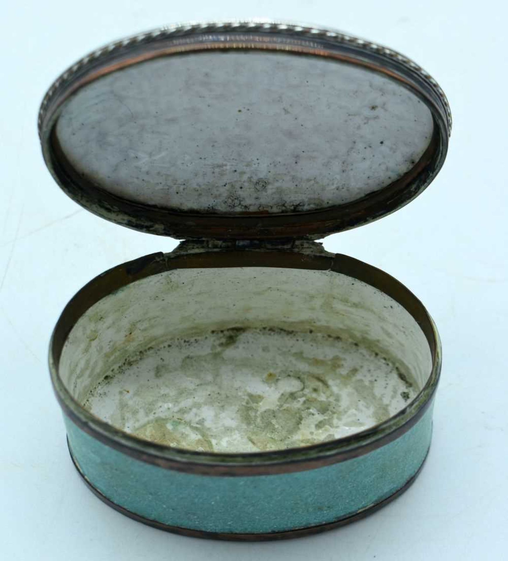 A 19TH CENTURY INDIAN WHITE METAL AND ENAMEL BOX. 185 grams. 8 cm x 6 cm. - Image 2 of 3