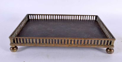 AN ANTIQUE BRASS GALLERIED RECTANGULAR COUNTRY HOUSE TRAY. 27 cm x 20cm.