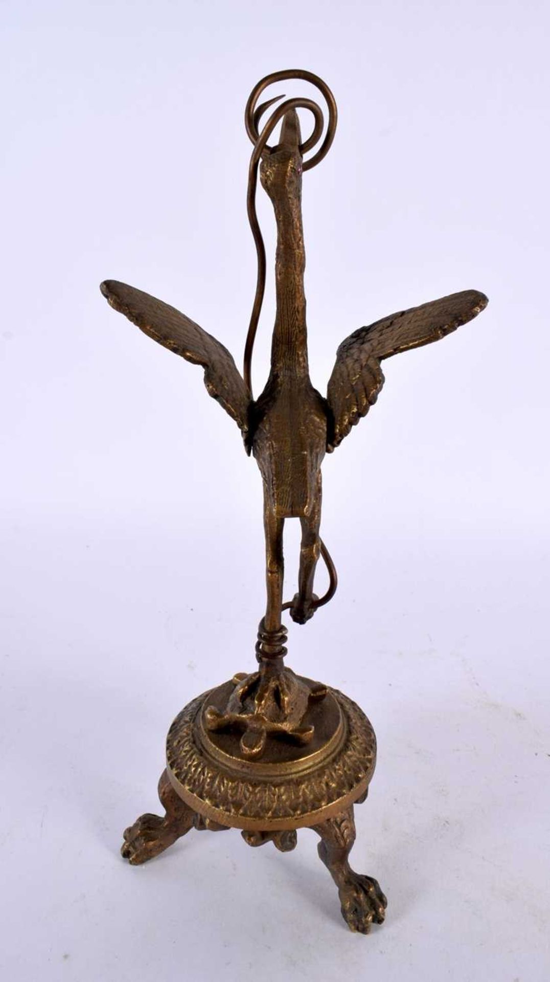 A 19TH CENTURY EUROPEAN GRAND TOUR BRONZE FIGURE OF A BIRD modelled standing upon a tortoise. 23 - Image 4 of 5