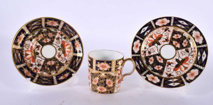 A ROYAL CROWN DERBY 2451 IMARI TRIO. (3)