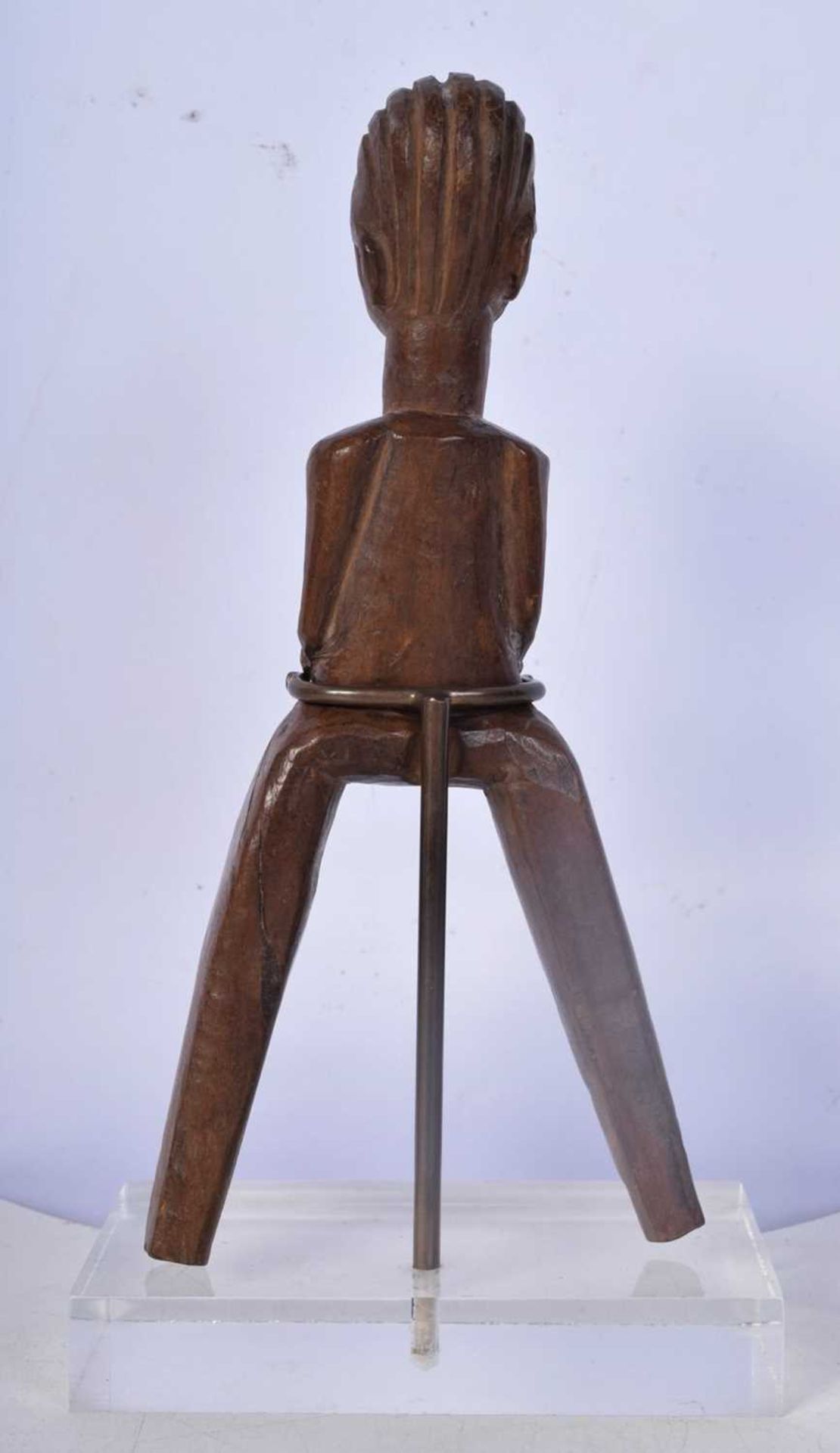 A rare African Tribal Baule carved wood slingshot 17 cm - Image 3 of 3