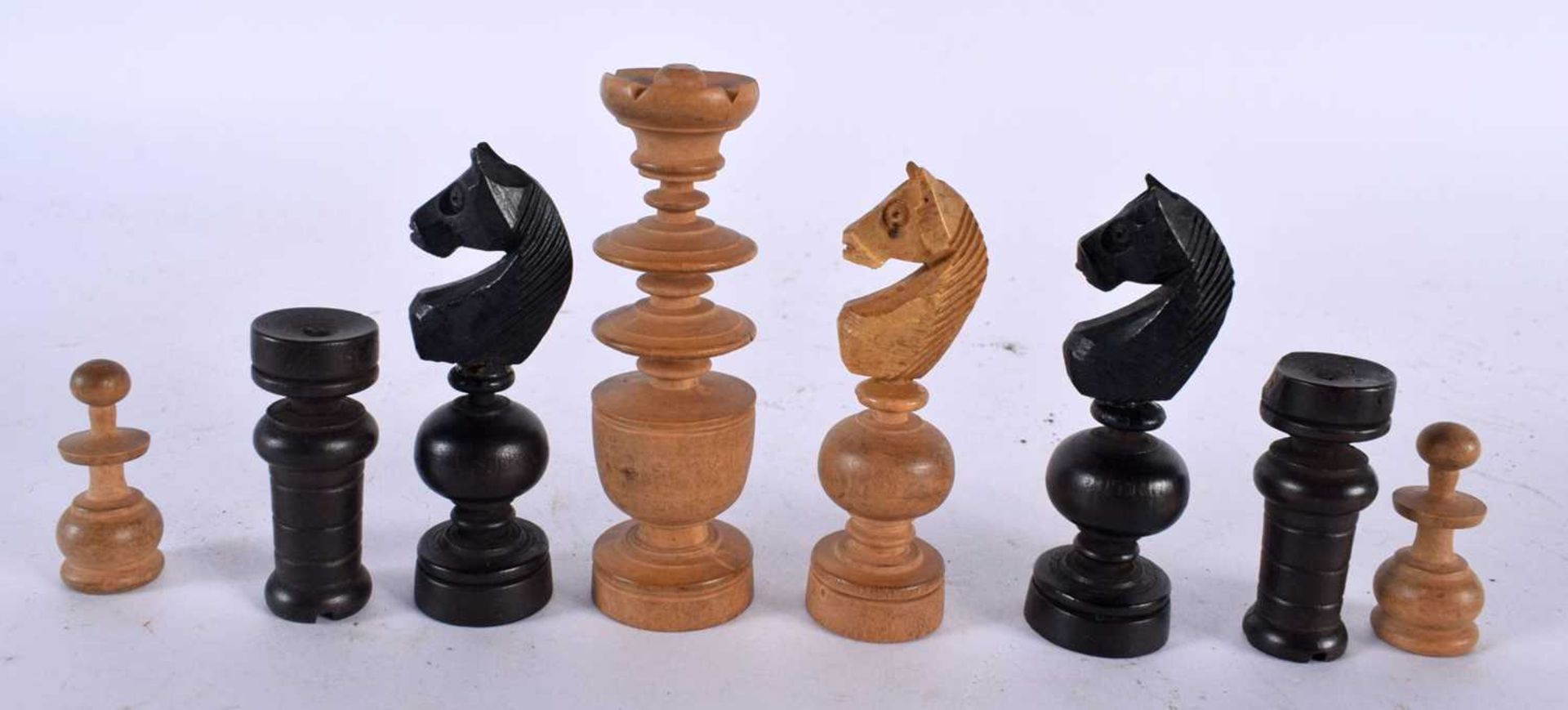 A VINTAGE CARVED WOOD CHESS SET. Largest 6 cm high. (qty) - Image 2 of 3