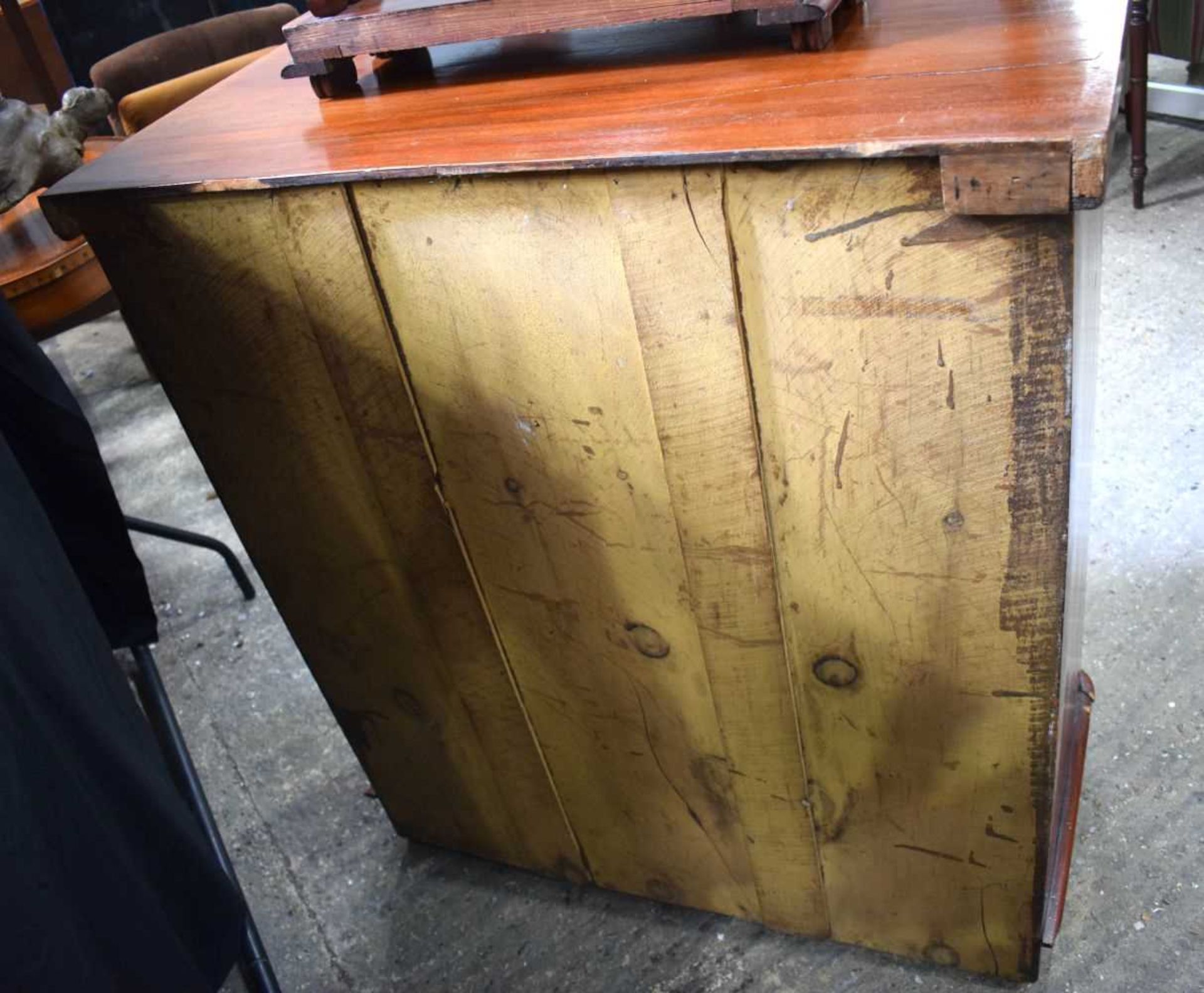 An antique Mahogany veneered 5 drawer chest together with a Walnut Burr and Mahogany dressing - Image 6 of 6