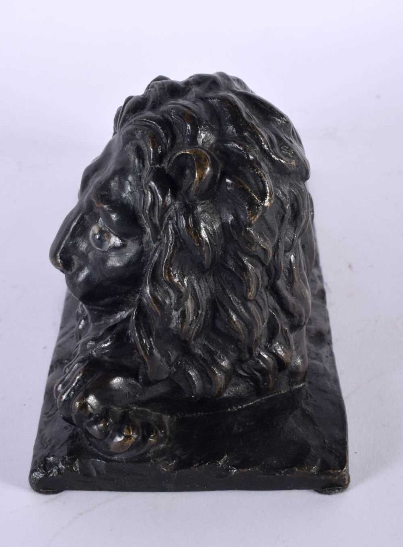 A LOVELY EARLY 19TH CENTURY REGENCY BRONZE MODEL OF A recumbent LION modelled upon a naturalistic - Image 2 of 11