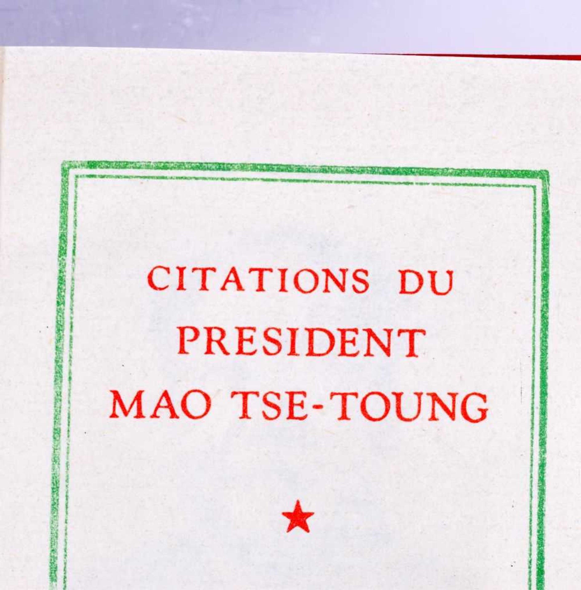 A French copy of The Citations of President Mao Tse Toung together with 2 enamelled metal plaques ( - Image 3 of 3
