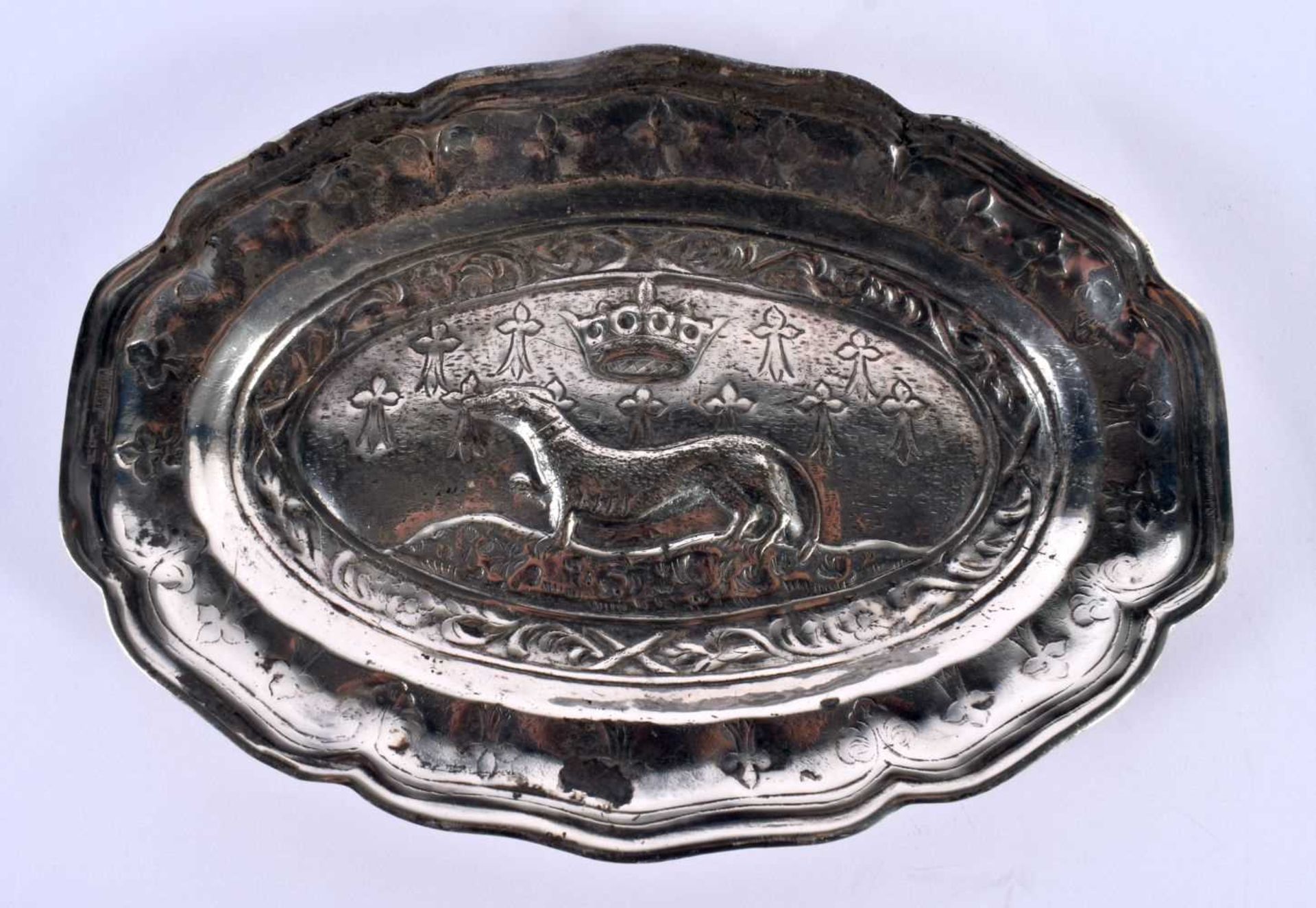 A VINTAGE SPANISH VALENTI SILVER PLATED REPOUSSE DISH. 316 grams. 25 cm x 18cm.