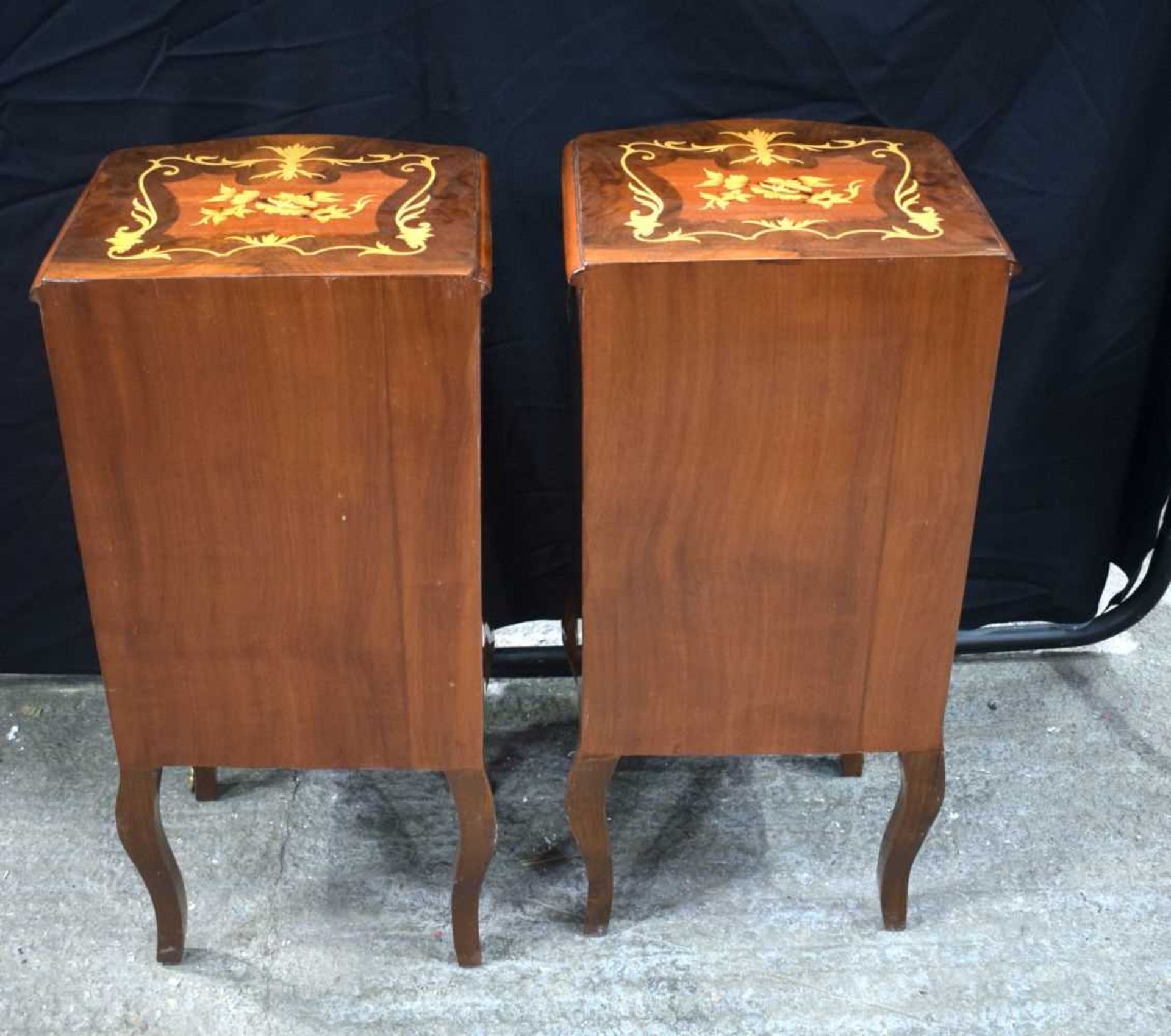 A pair of French style 4 drawer inlaid chests with gilt metal decoration 77 x 35 x 35 cm. (2). - Image 5 of 5