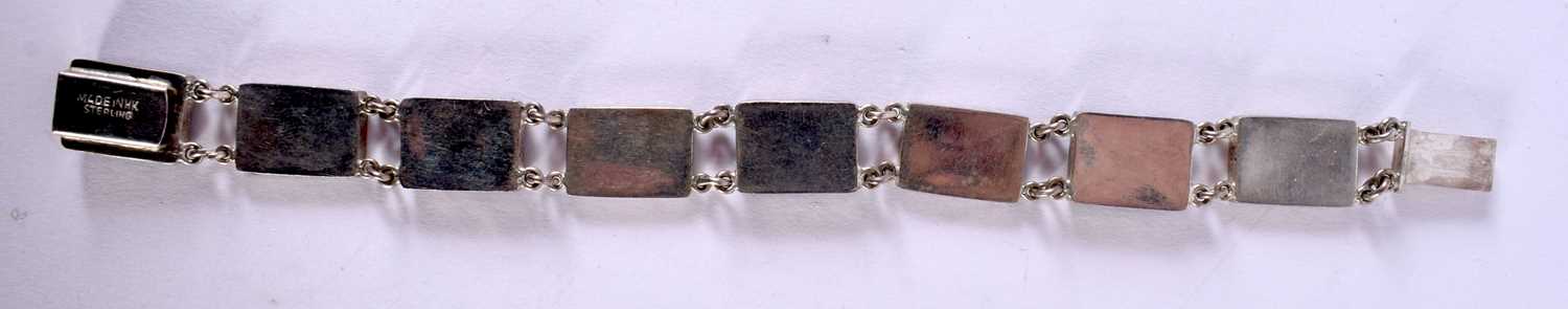 A CHINESE SILVER BRACELET WITH MATCHING EARRINGS. Stamped Sterling., Bracelet 18cm long, total - Image 3 of 5