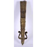 A 19TH CENTURY FRENCH BRONZE FAN HOLDER decorated with mask heads. 19 cm long.